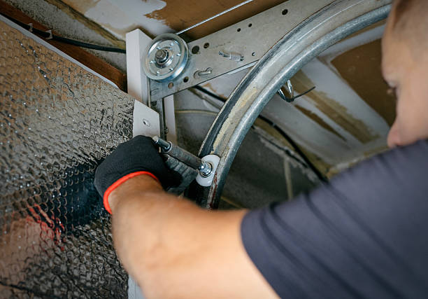 Affordable Garage Door Panel Replacement solutions in Oak Hills Place, LA